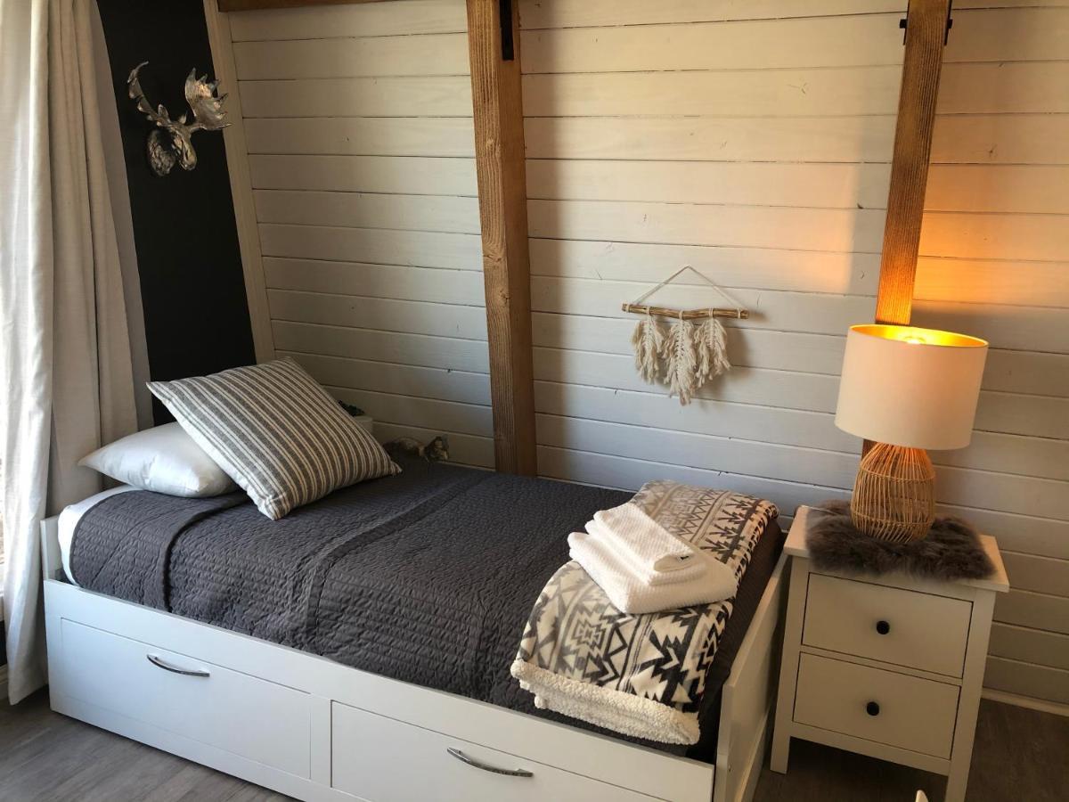 Maison Solange-Red Barn Farmhouse Style- Moonridge Big Bear City Kültér fotó